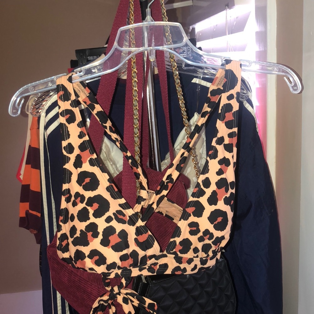 Cheetah Print Bikini Top Size (M/L)